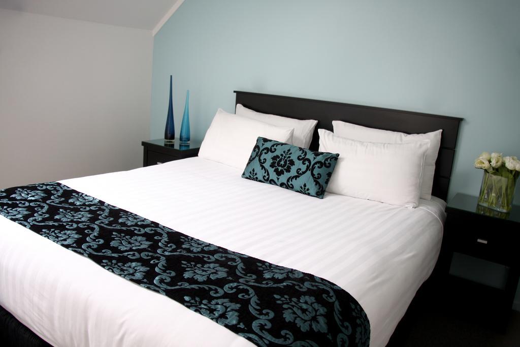 Camelot On Ulster Motel Hamilton Eksteriør billede