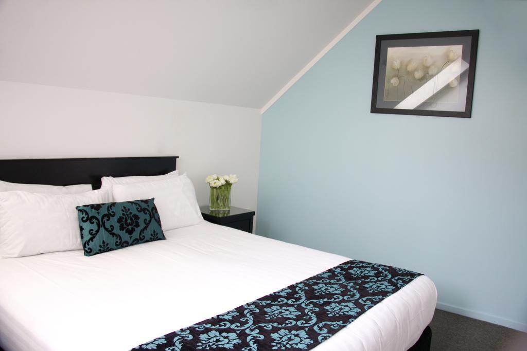 Camelot On Ulster Motel Hamilton Eksteriør billede
