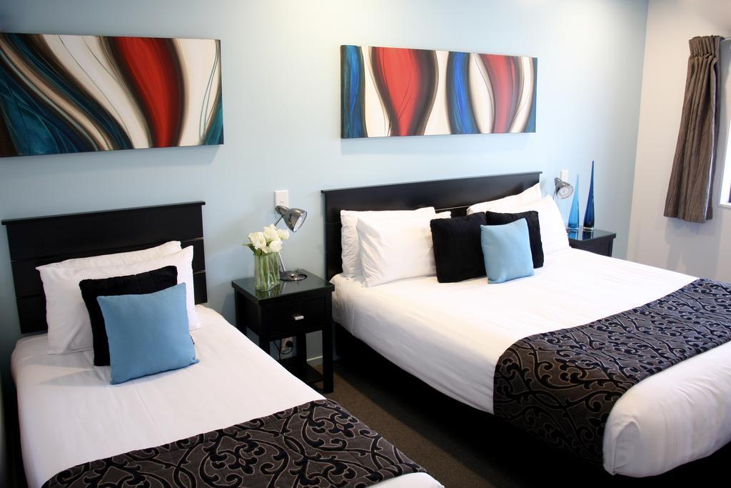 Camelot On Ulster Motel Hamilton Eksteriør billede