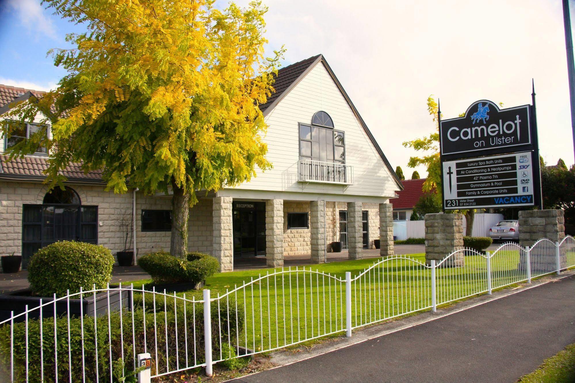 Camelot On Ulster Motel Hamilton Eksteriør billede